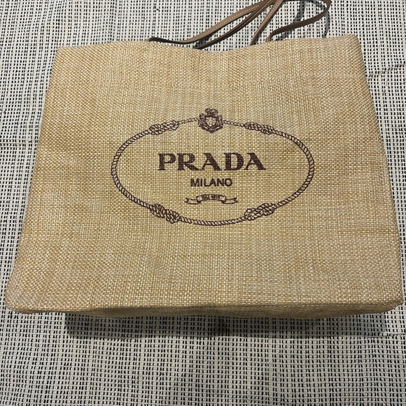 Prada raffia tote medium size - Picture 3 of 6